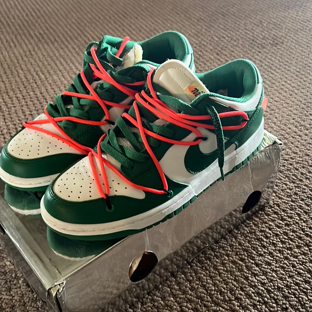 Offwhite Nike Dunks / Damaged Box